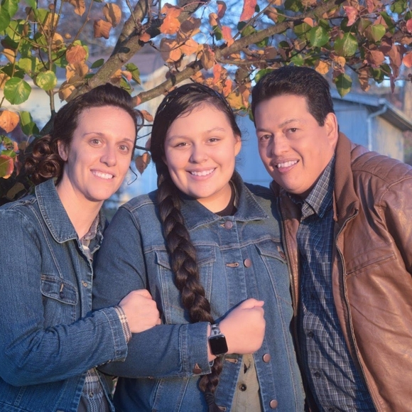 Meet your Posher, Andrea - Picture 2 of 16